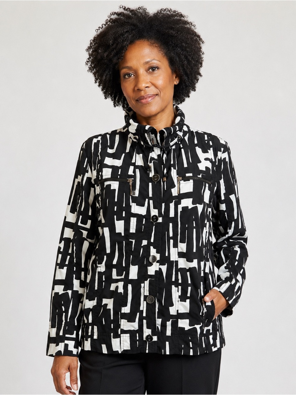 TanJay Windbreaker Jacket Womens 10 Black White Abstract Print Front Pockets